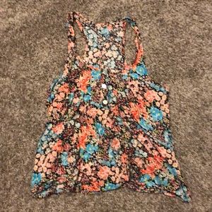 Woman’s Size S floral Blouse